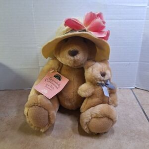Hallmark Expressions Plush Bears Bearnadette Cuddlesworth And Baby Fuzzmore  8"
